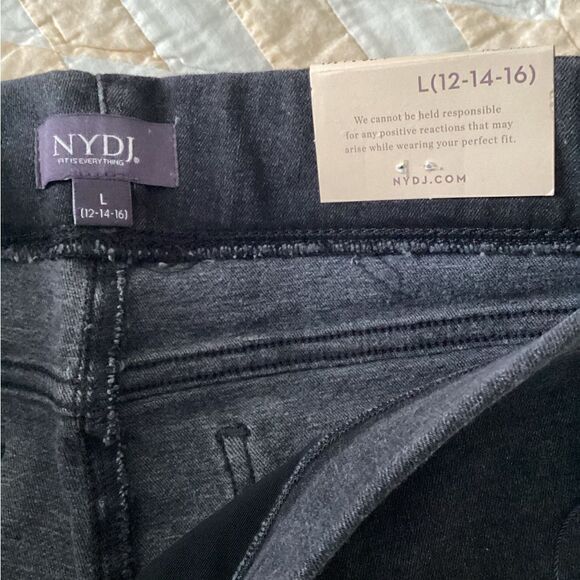 NWT NYDJ black jeans 12-16 Pull on Slim Boot Cut - Picture 10 of 13
